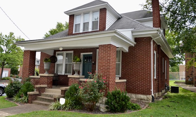 Washington House | Martin House On Elm