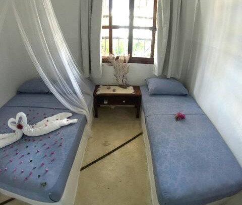 Los Roques National Park Bed & Breakfast | Posada Los Corales