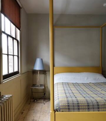 Whitechapel House | Period Georgian Room in Whitechapel