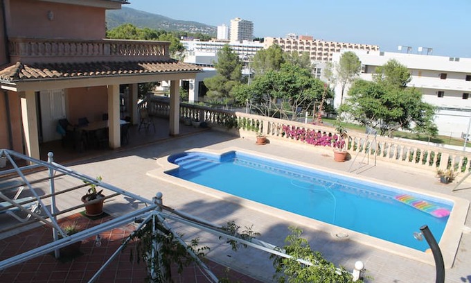 Palmanova Villa | PALMANOVA VILLA WITH TENNIS COURT NEAR BEACH