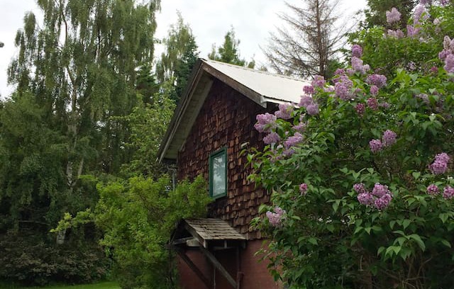 Kachemak House | Rose Cottage at Seaside Farm