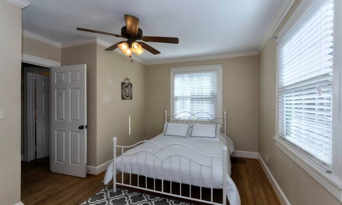 Columbus House | Columbus White House Getaway! Patio+Yard+Pets OK!