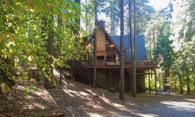 Arnold Cabin | Bear Summit Chalet - Blue Lake Springs Cabin with Game Room, Sleeps 12