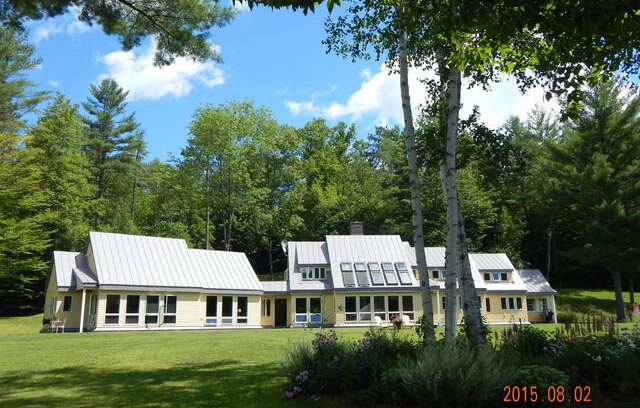 Norwich House | Riverfront Retreat, Falmouth room