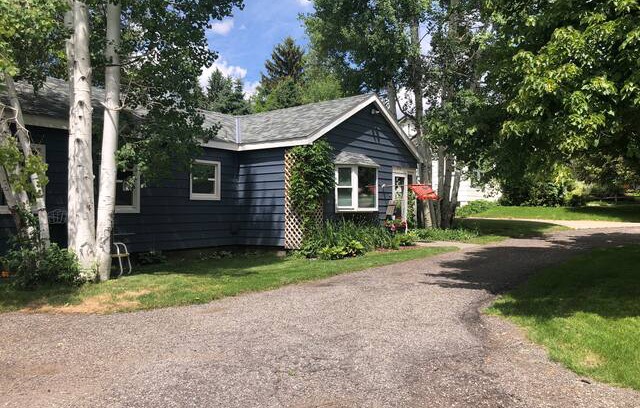 Billings House | The Cozy Blue Cottage