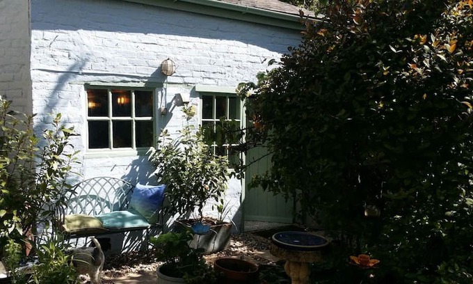 Berwick-upon-Tweed Cabin | Secret cottage in Berwick's most vibrant street
