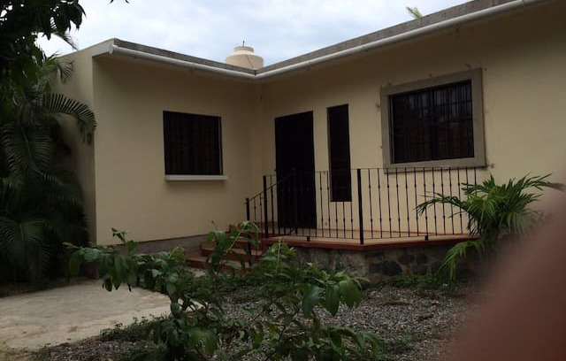 Emiliano Zapata House | CASA en RENTA 2 Hab. 1.0 km de la playa