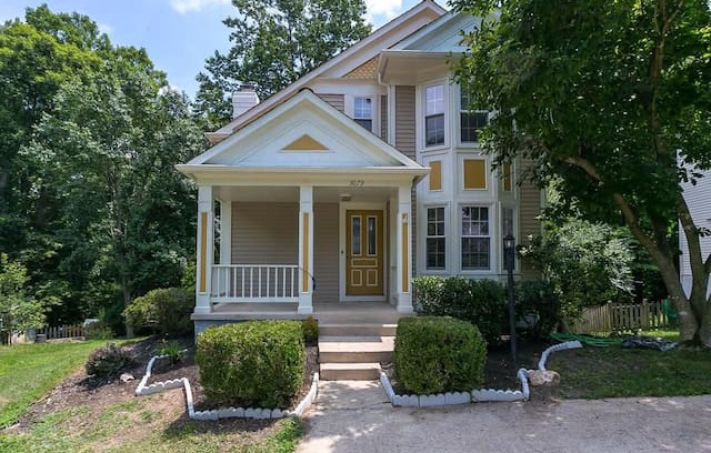 Lake Ridge House | Bright, Beautiful, Cheery Victorian in Woodbridge