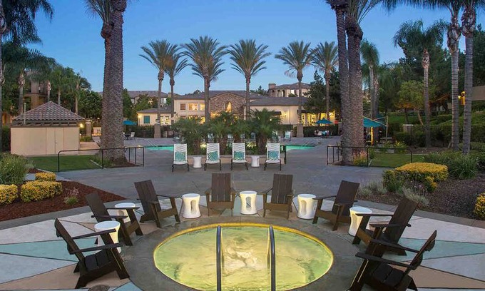 La Sierra Apartment | Riverside luxury apartment