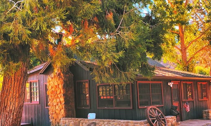 Ojai Cabin | The Ojai Cowboy Cabin at Rancho Grande