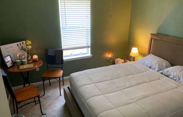DeRidder Bed & Breakfast | Cute Bed & Breakfast Home! (Newly renovated!)