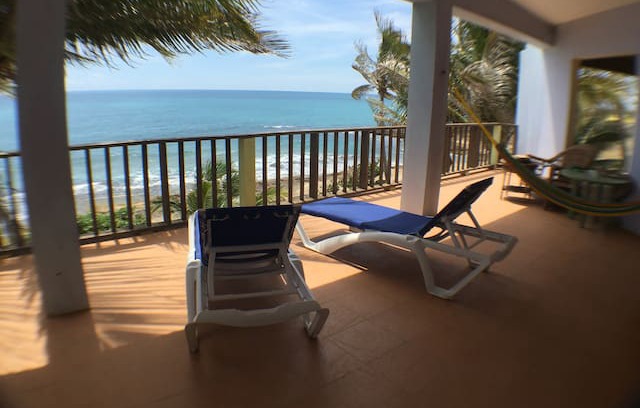 Treasure Beach Villa | Cacona Villa - Spacious Beach-Front Villa