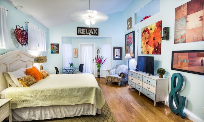 East Naples House | Exclusively Yours - Private Studio Apartment