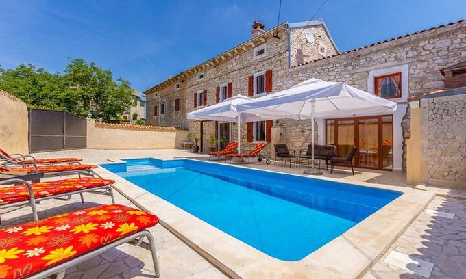 Mutvoran Villa | House Villa Mutvoranka (V3465-K1)