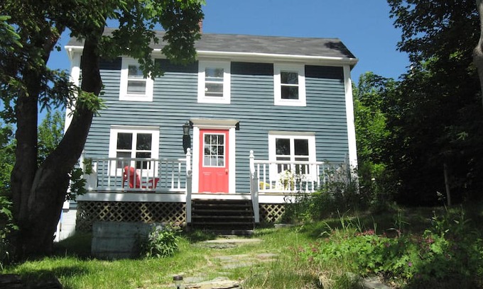 Carbonear House | Ocean View- Plank Lane Cottage
