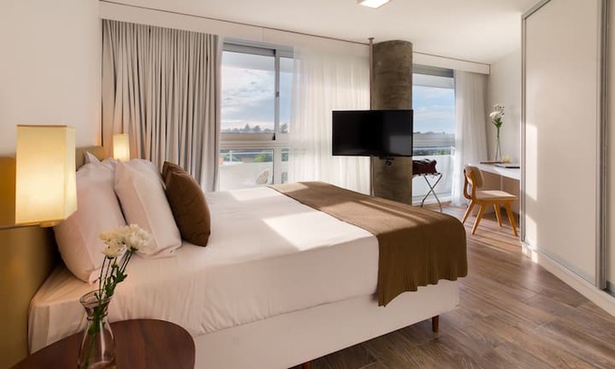 Colonia del Sacramento Hotel | Suite con Vista a la Ciudad Hotel Dazzler Colonia