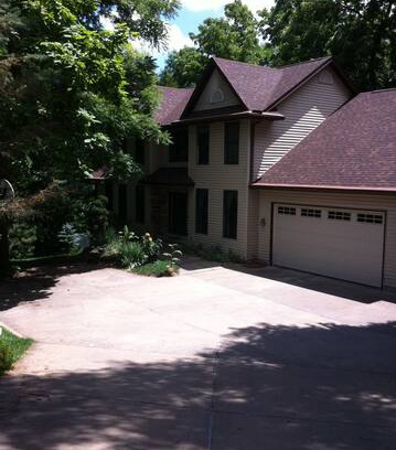 Moline Apartment | Great location, exclusive neighbohood!