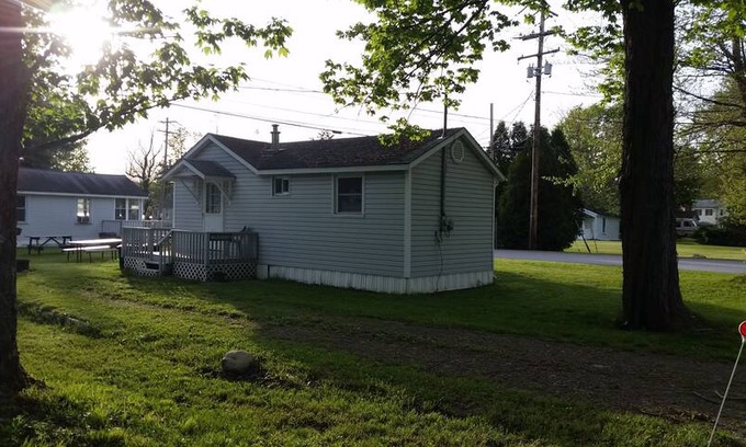 Canadohta Lake Cabin | Wild Cherry lake view cottage at Canadohta Lake