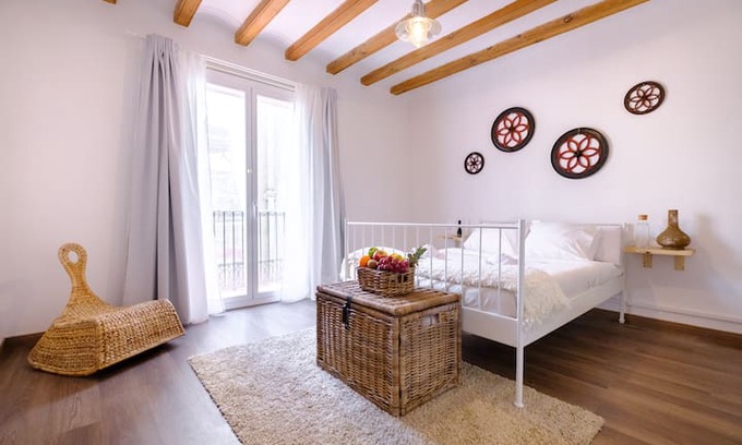 El Born Apartment | Gorgeous room in central Barcelona