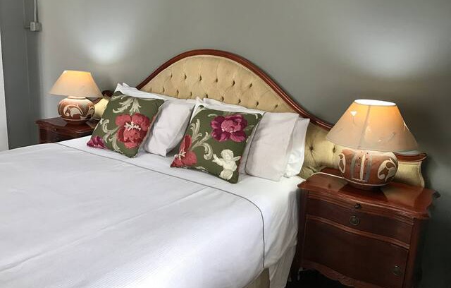 Quigney Beach Bed & Breakfast | The Caxton Lodge @ Quigney Beach