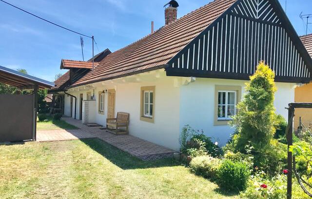 Mcely Villa | Chata v podzámčí - Mcely
