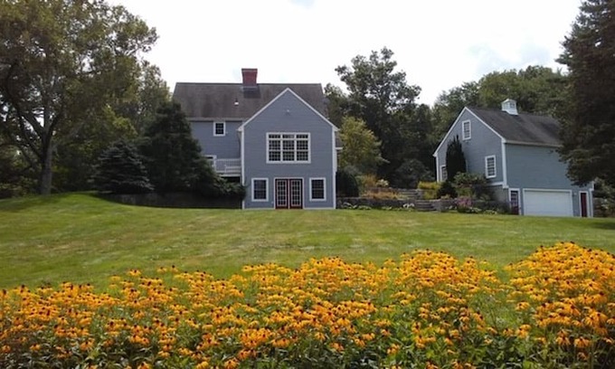 Lebanon Other | Happiness Farm