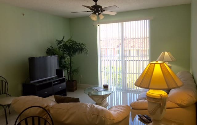 Downtown West Palm Beach Apartment | CityPlace 1 Bedroom Condo # 1-L
