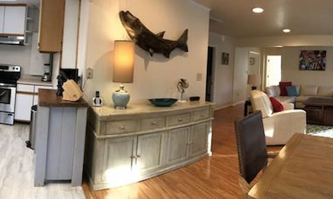 Lexington House | Riverside Cottage