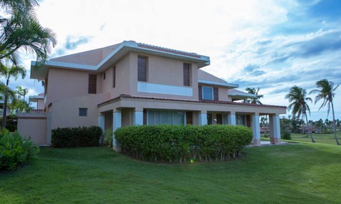 Dorado Pueblo Villa | Villa Paradiso Dorado Beach a Ritz Carlton Reserve