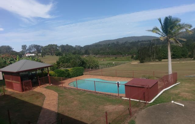 Macksville House | Country Rural Atmosphere 5mins CBD - Antique Room