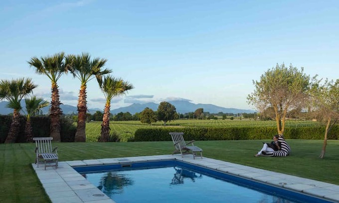 Blenheim House | Montgomery's Vineyard Cottage