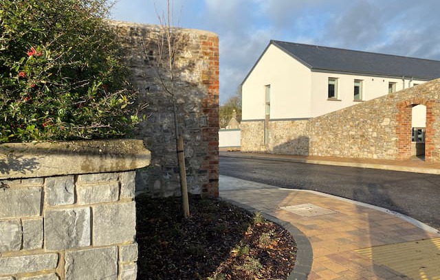 Slane House | Orchard Village, House 2 -Tankardstown 5 mins away