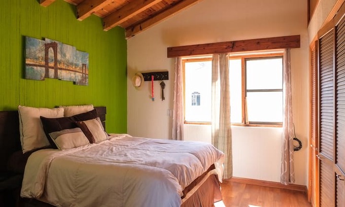 Loma Dorada House | 1 Room 1 Full Bed, Share House