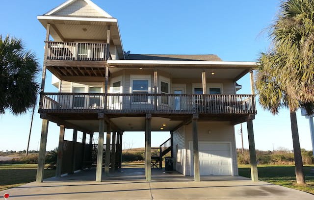 Pirates Beach House | Breaking Dawn