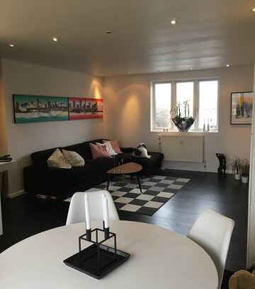 Hvidovre Municipality Apartment | Nyrenoveret lejlighed tæt på centrum