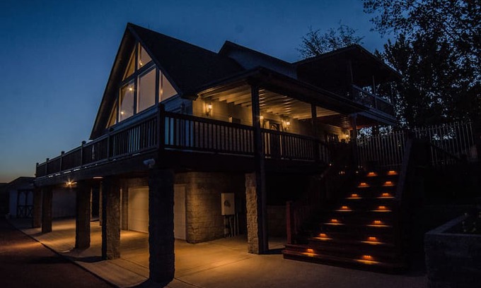 Payson House | The Diamond Star Chateau