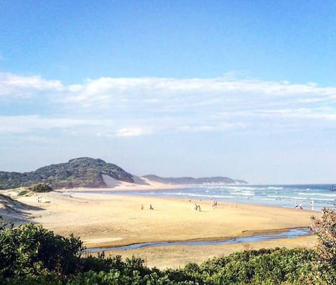 Beacon Bay Apartment | Nahoon Beach Self Catering Studio in East London.