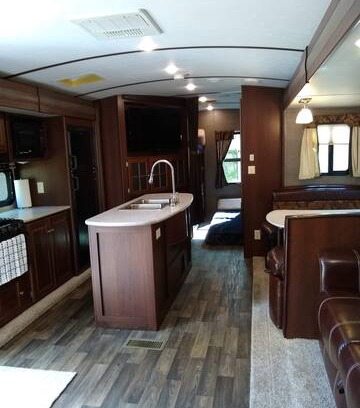 East Hampton Other | First Responder Mobile Hotel