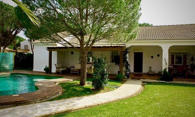 Cabo Roche Villa | Chalet en Urbanización Roche