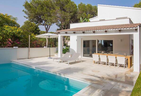 El Toro Villa | Modern Mediterranean Villa El Toro