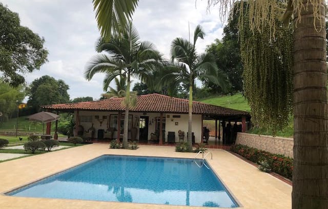 Jamundi Cabin | Finca la Isabella para 20 personas Jamundi -Robles