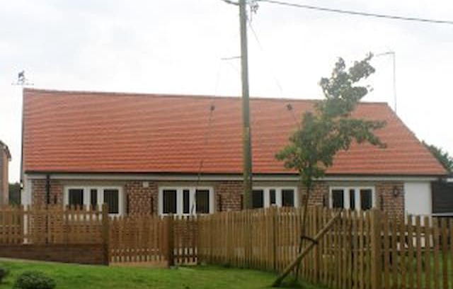 Battle Cabin | 5 Abbey View Cottage Battle East Sussex