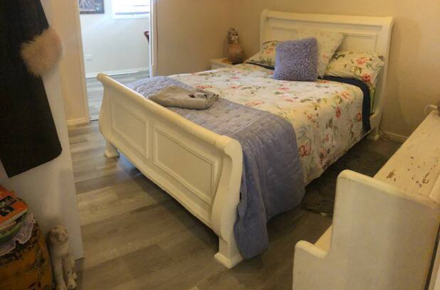 Walkervale House | 1. Close to town. B'fast. QS bed.No cleaning fee!