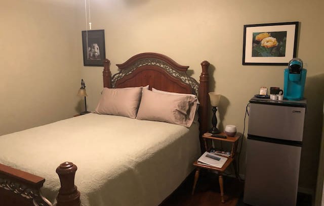 Vail House | Queen bedroom - SE of Tucson GR (In Vail, AZ)