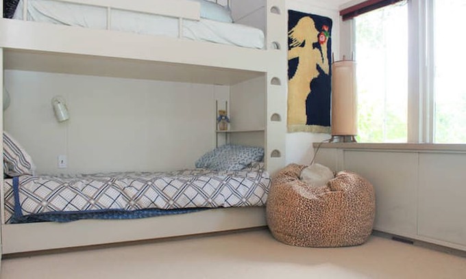 Orinda House | ORINDA VILLAGE ADDED ROOM: private bath