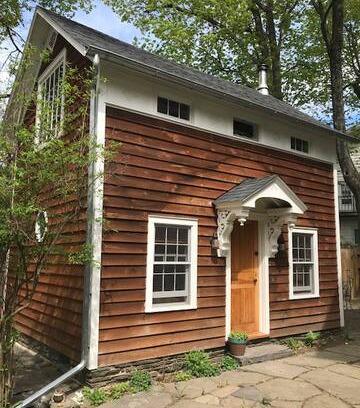 Woodstock House | Cozy Cottage near Woodstock's Village Green