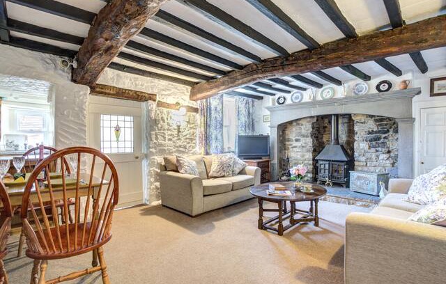 Worton House | Lupin Cottage in Gunnerside, Swaledale