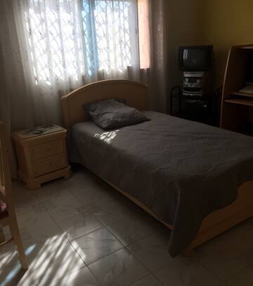 La Nouvelle Medina Bed & Breakfast | Étage de villa en cohabitation avec le propriétaire (couple sans enfants) qui est installé au rez de chaussée.