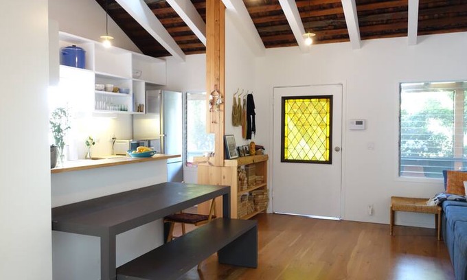 Venice House | Sweet 3BD Venice Beach Bungalow
