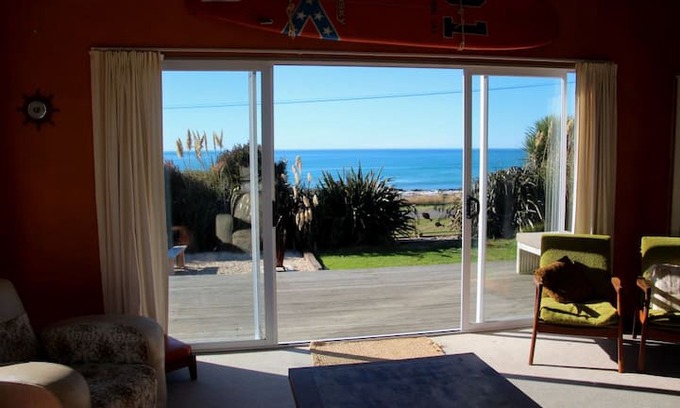 Kakanui House | The Lazy Oar - Kakanui Waterfront